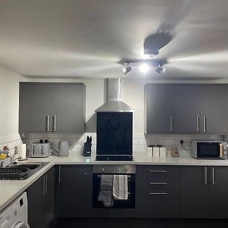 Cedar House - 2 Bed House With Free Parking In Town Centre! By Shortstays4U Кингс-Линн Экстерьер фото