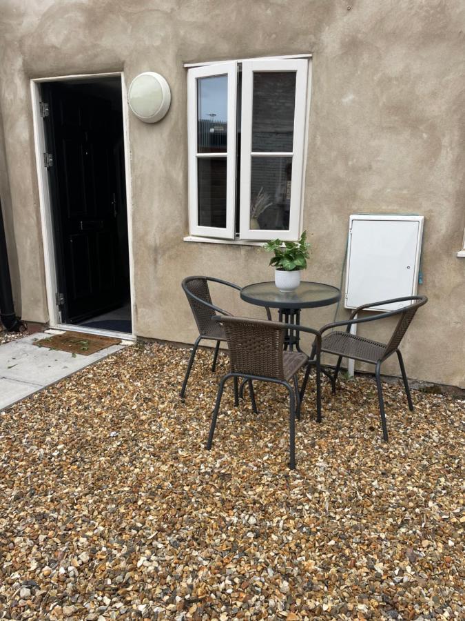 Cedar House - 2 Bed House With Free Parking In Town Centre! By Shortstays4U Кингс-Линн Экстерьер фото